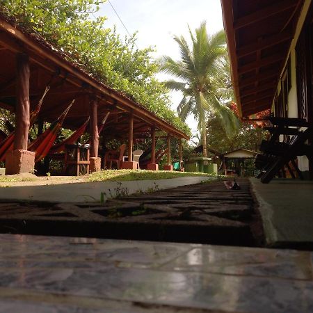 Cabinas Balcon Del Mar Tortuguero Exteriör bild